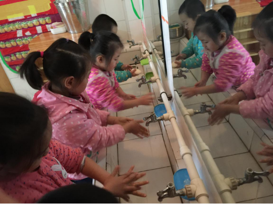 李鹊镇中心幼儿园开展冬季传染病预防主题教