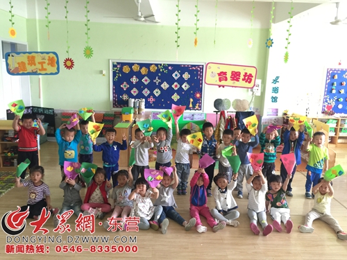 文汇街道中心幼儿园开展 感恩的心 母亲节活动