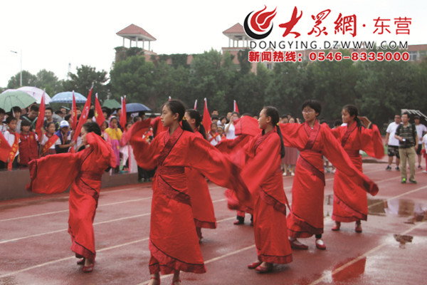 沧州日报沧州市第八中学小记者研学团走进胜利