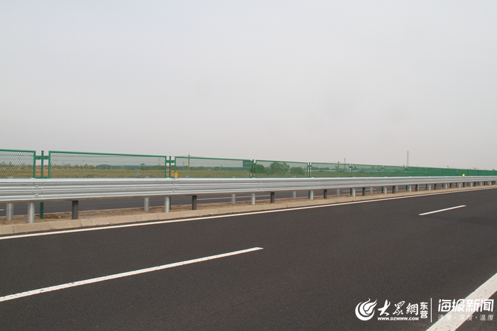 疏港高速钢护栏改造项目随着一系列项目的实施,东营市高速公路现代化