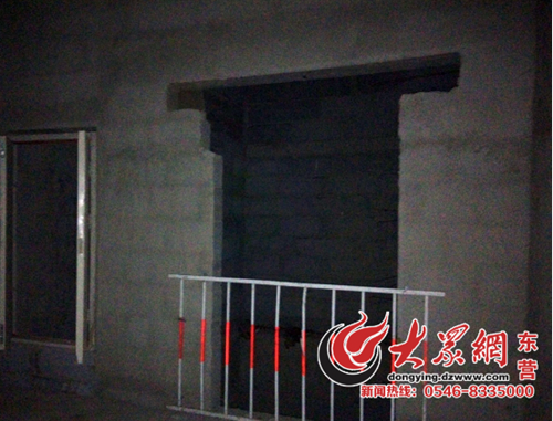 中建八局工地围挡_